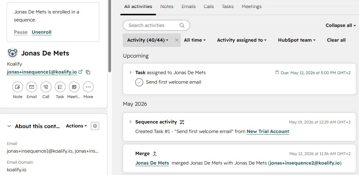 What happens to your data when you merge duplicate records in HubSpot?
